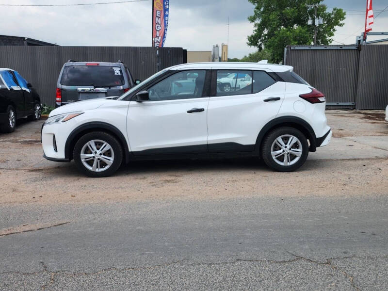 2021 Nissan Kicks S