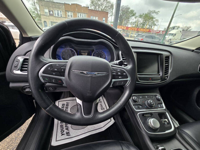 2017 Chrysler 200 Limited