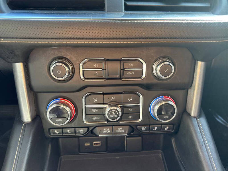 2021 GMC Yukon XL SLT