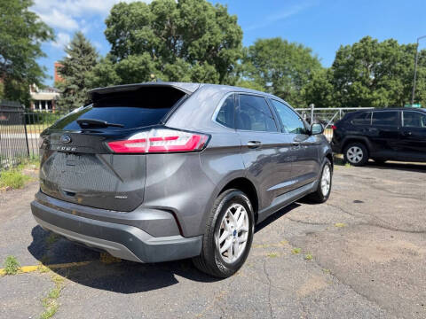2022 Ford Edge SEL