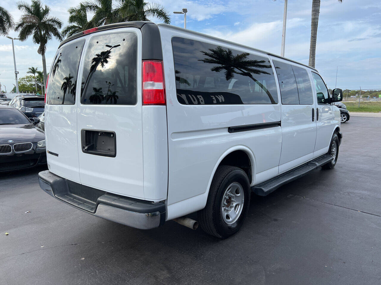 2019 Chevrolet Express  - $24,900