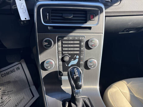 2016 Volvo S60 T5 Drive-E Premier