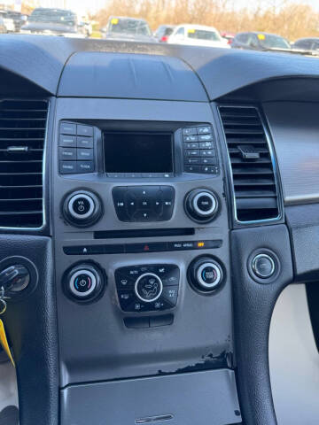 2013 Ford Taurus SEL