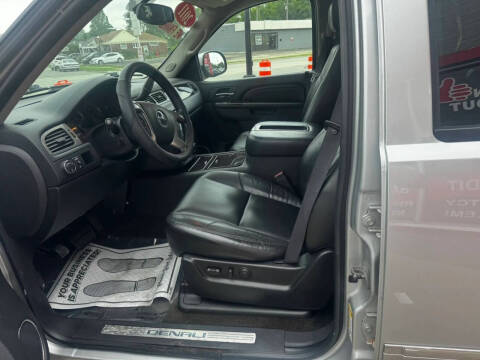 2011 GMC Yukon Denali