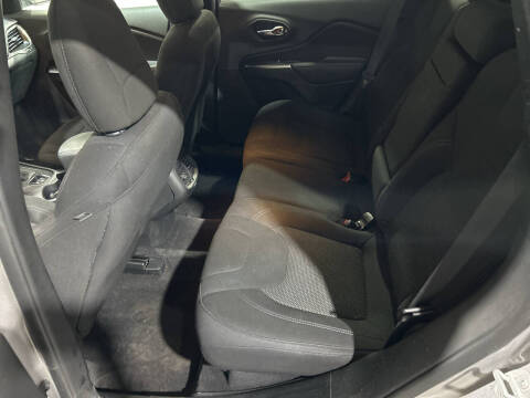 2019 Jeep Cherokee Latitude