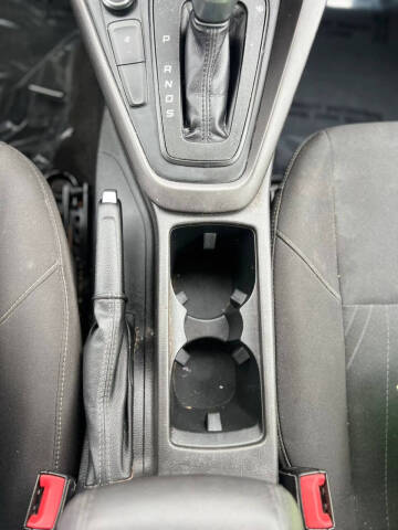 2017 Ford Focus SEL