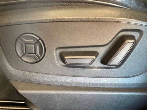 2021 Audi e-tron quattro Premium