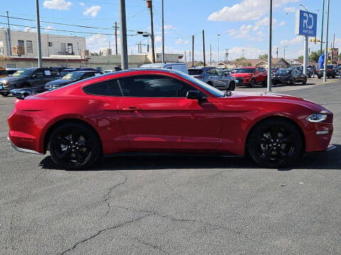 2022 Ford Mustang EcoBoost