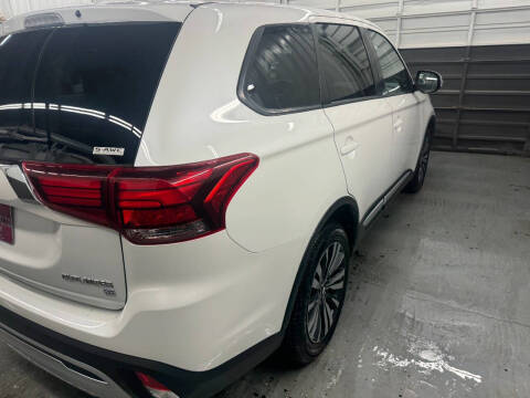 2019 Mitsubishi Outlander SE