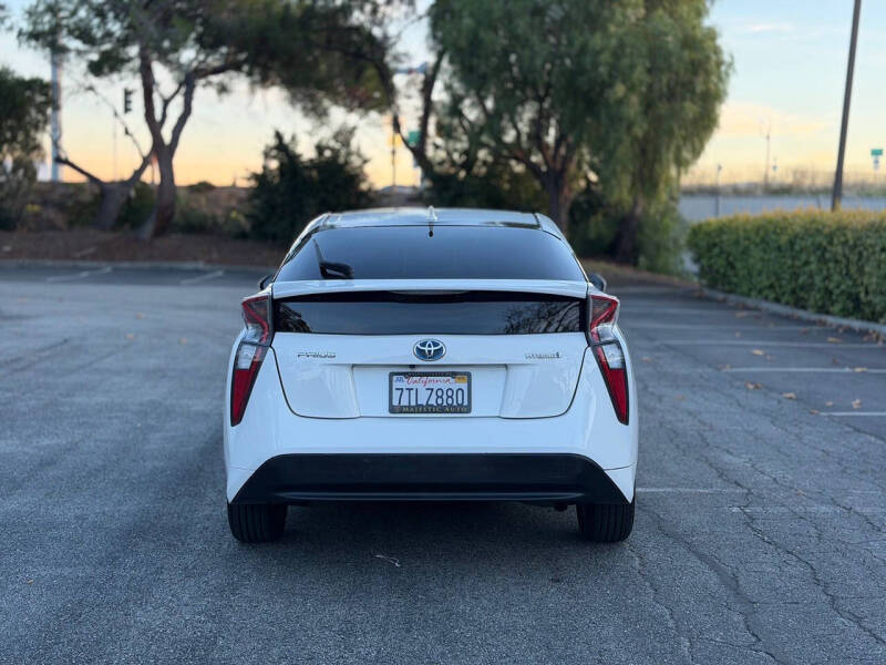 2016 Toyota Prius Two