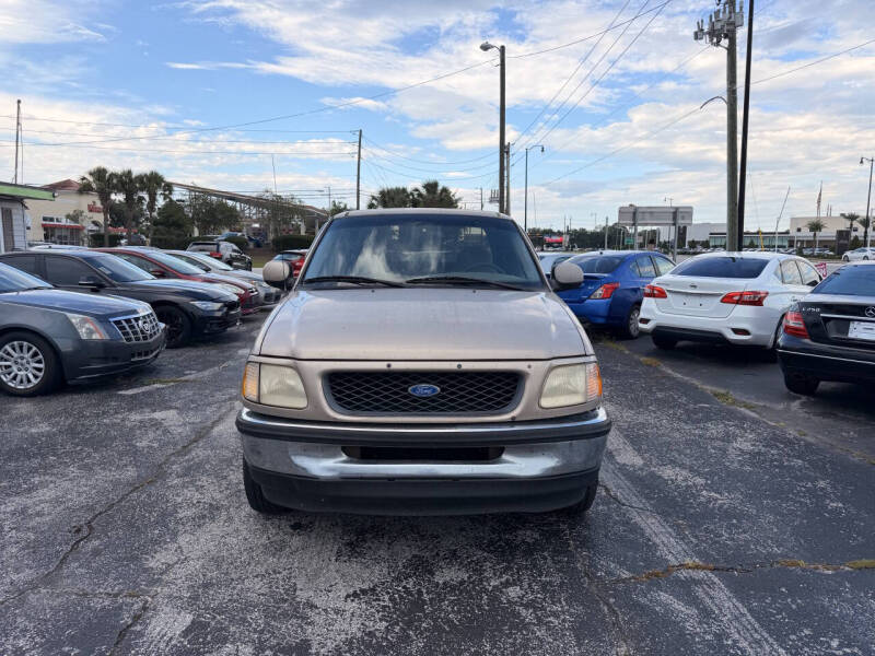 1997 Ford F-150 XLT