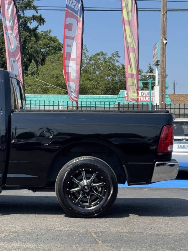 2013 RAM 1500 SLT