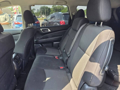 2020 Nissan Pathfinder SV