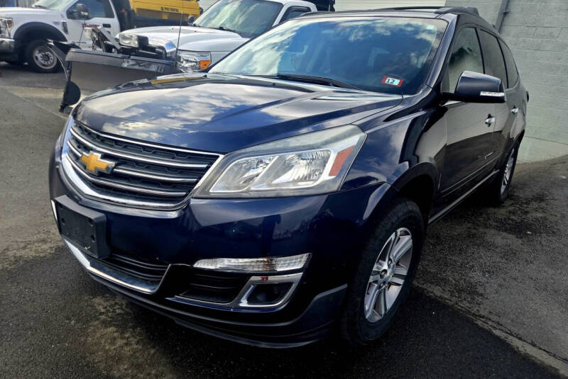 Used 2015 Chevrolet Traverse 2LT with VIN 1GNKVHKD9FJ358667 for sale in Westfield, MA