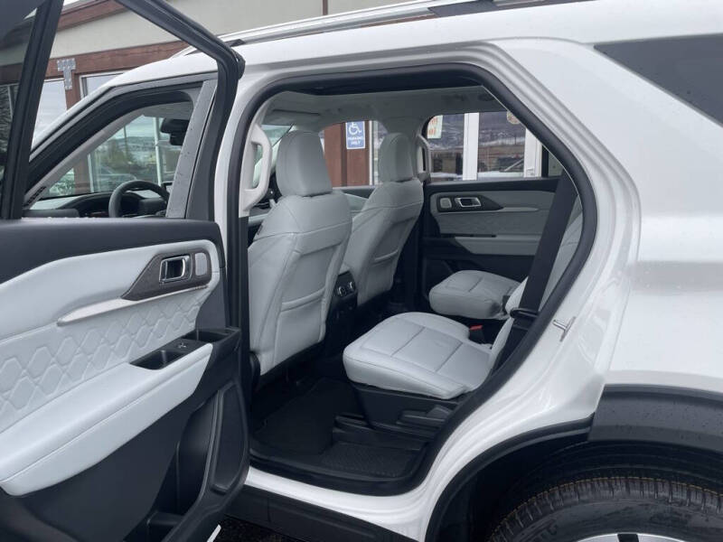 2026 Ford Explorer Platinum