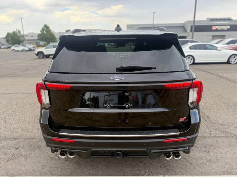 2025 Ford Explorer ST