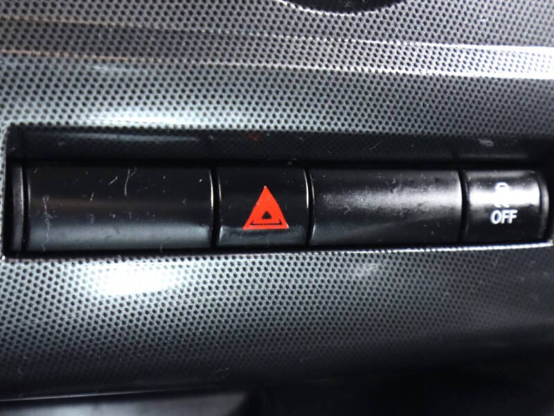 2011 Dodge Challenger SE