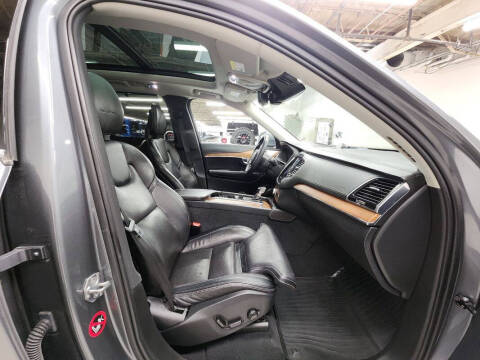 2017 Volvo XC90 T6 Inscription