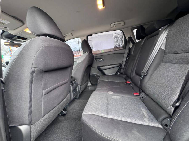 2022 Nissan Rogue SV