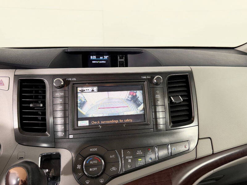 2013 Toyota Sienna
