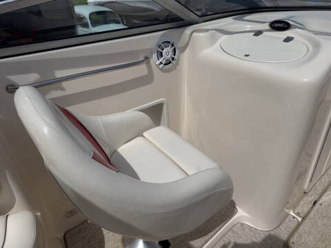 2003 Rinker 232 CAPTIVA