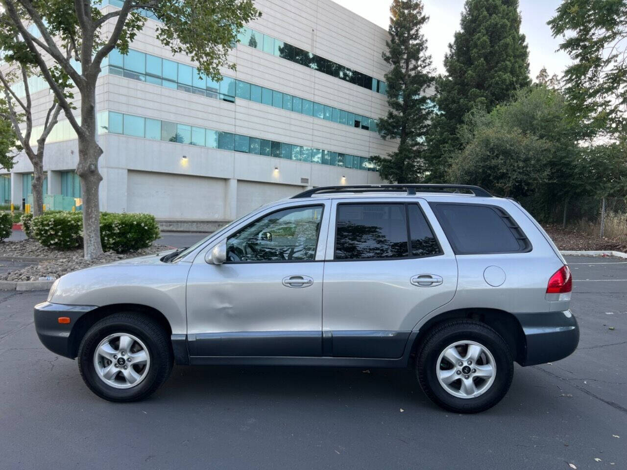 2005 Hyundai SANTA FE for sale at Barakat Auto Sales LLC in Sacramento, CA