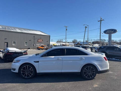 2017 Ford Taurus SHO