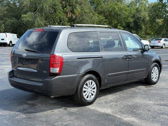 2012 Kia Sedona LX