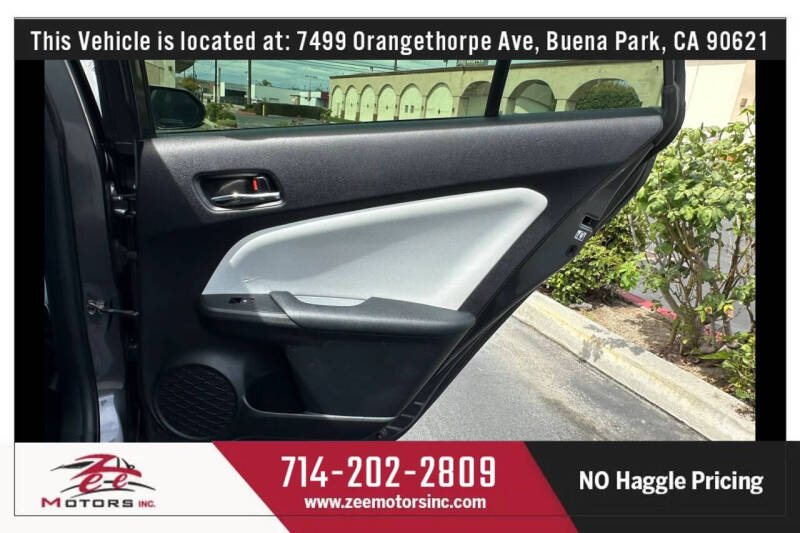 2016 Toyota Prius Two