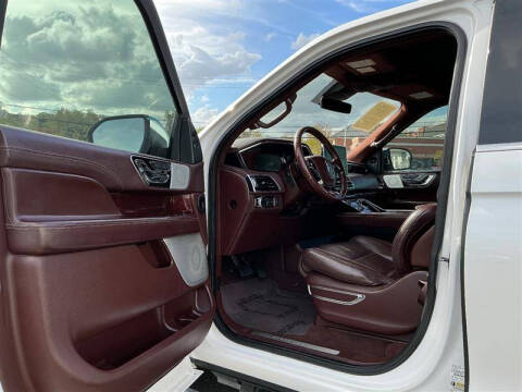 2018 Lincoln Navigator Black Label