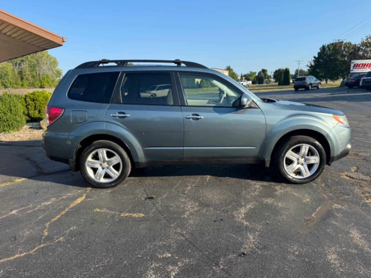 2009 Subaru Forester for sale at BOHL AUTOMOTIVE in Racine, WI