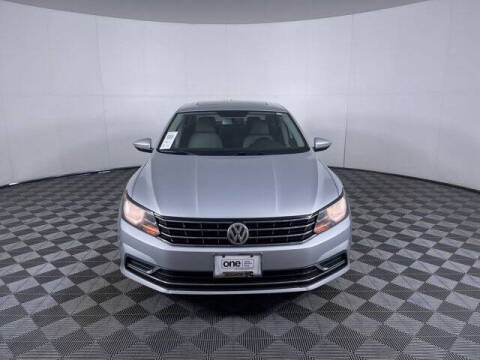 2016 Volkswagen Passat 1.8T SE