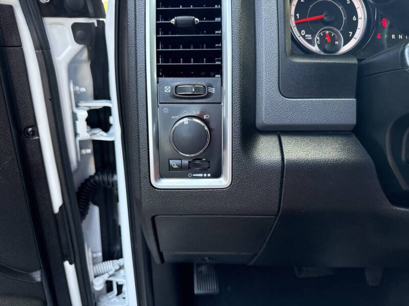 2019 RAM 1500 Classic SLT