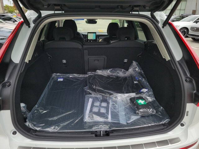 2026 Volvo XC60 B5 Core