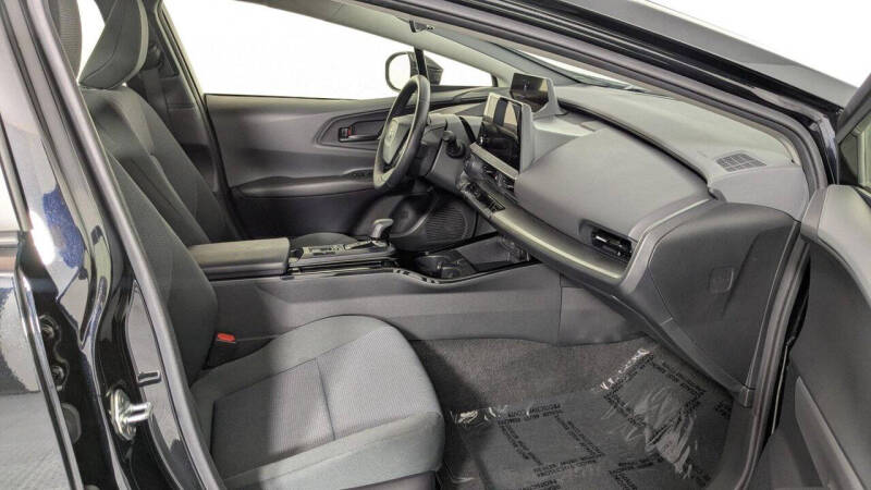 2024 Toyota Prius LE