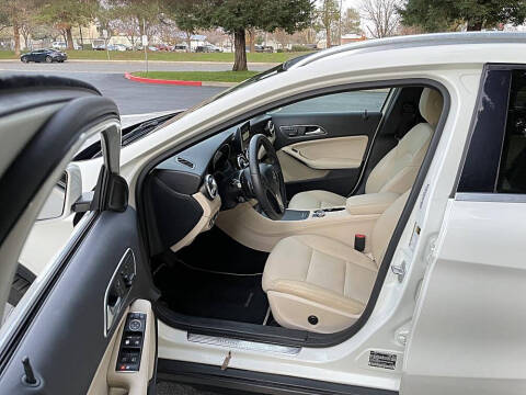 2015 Mercedes-Benz GLA GLA 250 4MATIC