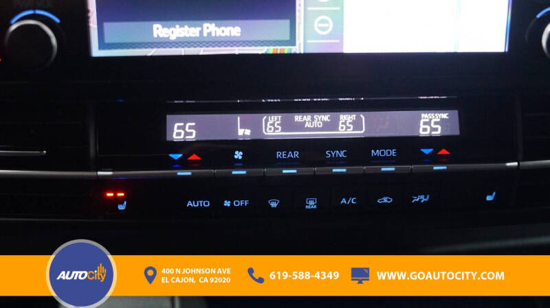 2023 Toyota Sienna XSE 7-Passenger