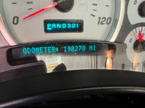 2004 HUMMER H2