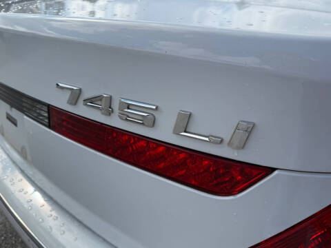 2005 BMW 7 Series 745Li