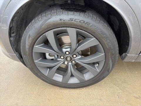 2023 Land Rover Discovery Sport P250 SE R-Dynamic