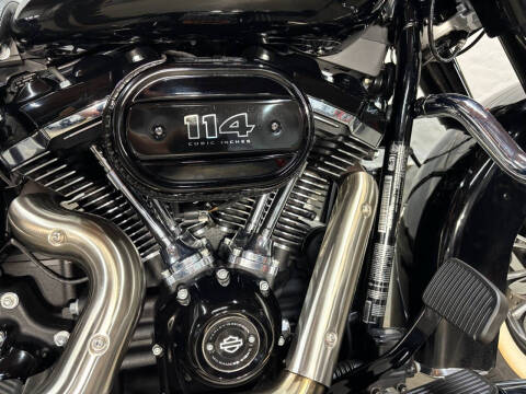 2018 Harley-Davidson FLHCS Heritage