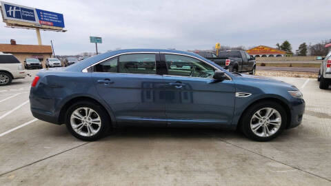 2018 Ford Taurus SE