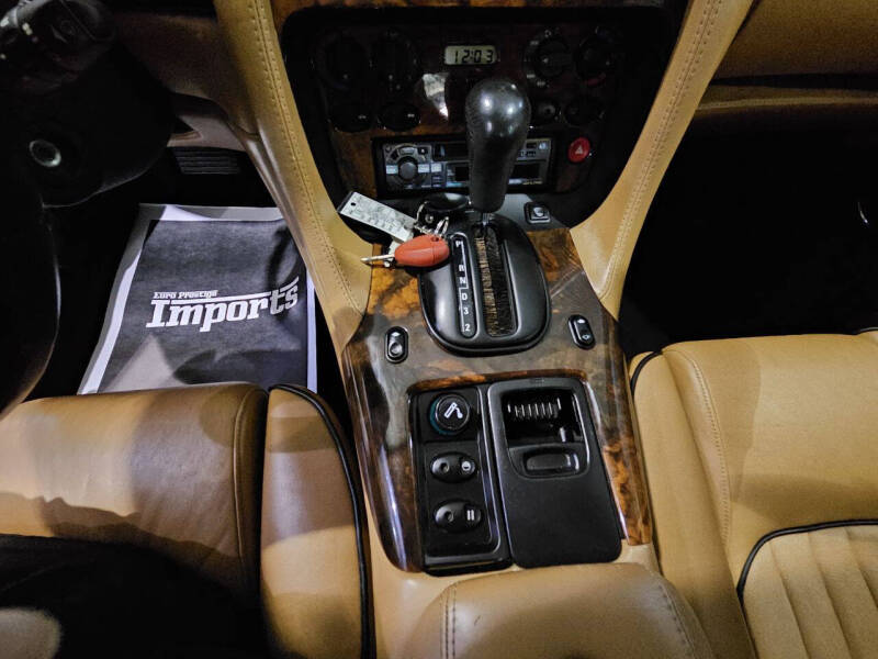 1997 Aston Martin DB7