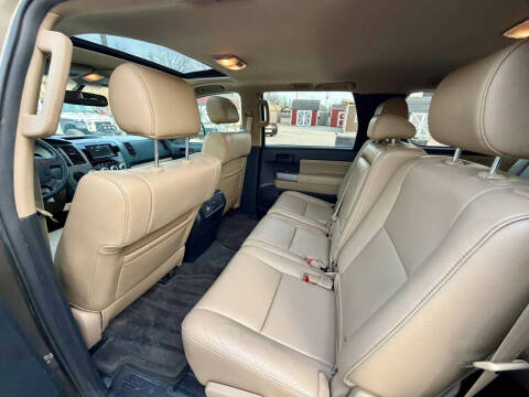 2013 Toyota Sequoia SR5