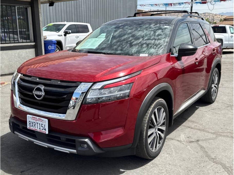 2022 Nissan Pathfinder Platinum