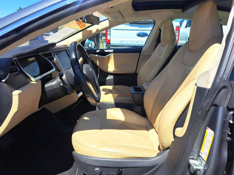 2014 Tesla Model S