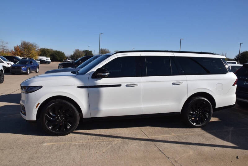 2025 Lincoln Navigator L Reserve