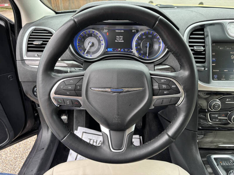2015 Chrysler 300 Limited
