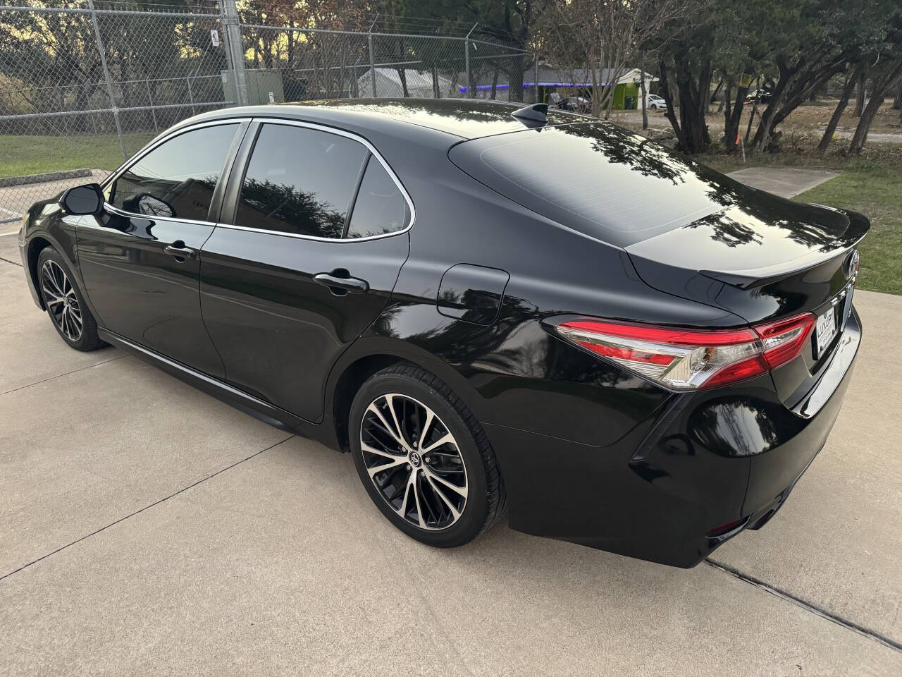 Used Car 2019 Toyota Camry  Se 4dr Sedan For Sale Under $20,000 In Austin, Texas