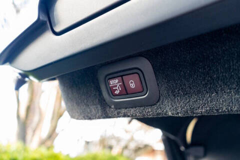 2022 Aston Martin DBX